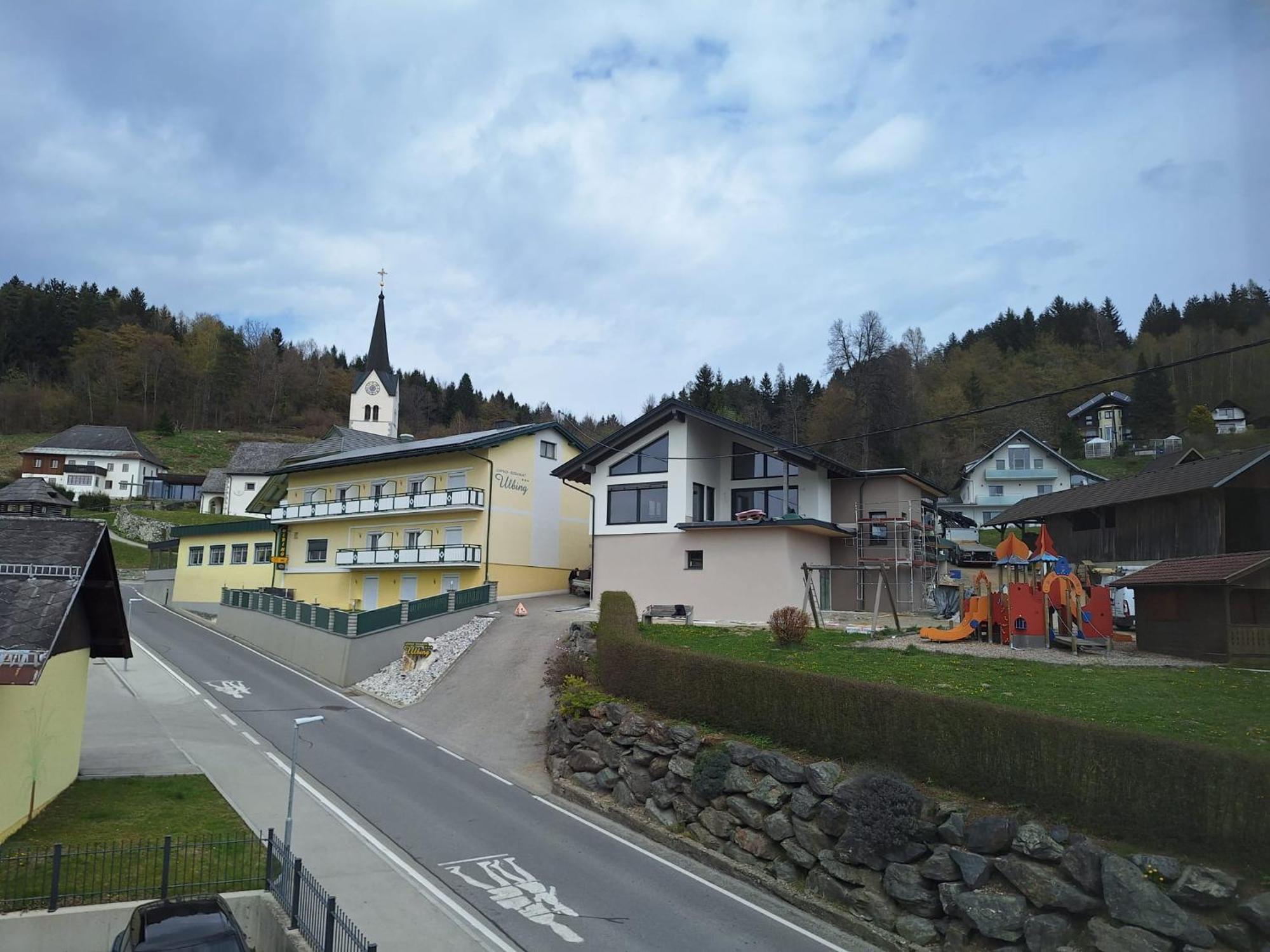 Hotel Restaurant Ulbing Techelsberg Buitenkant foto